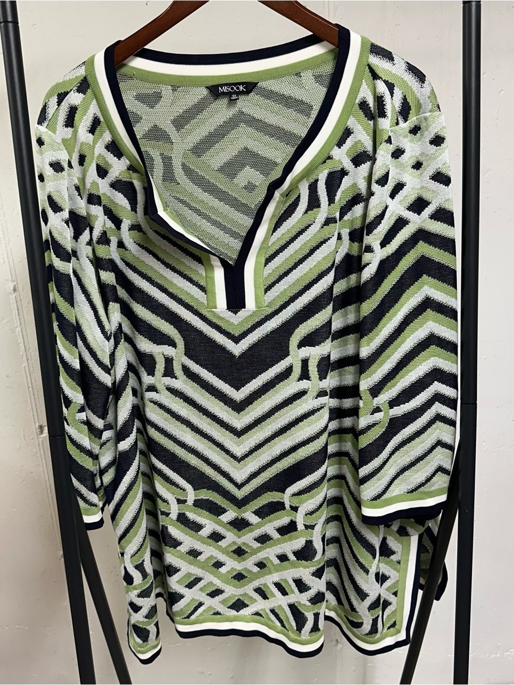 Misook Green, Black & White Wave-Knit Tunic